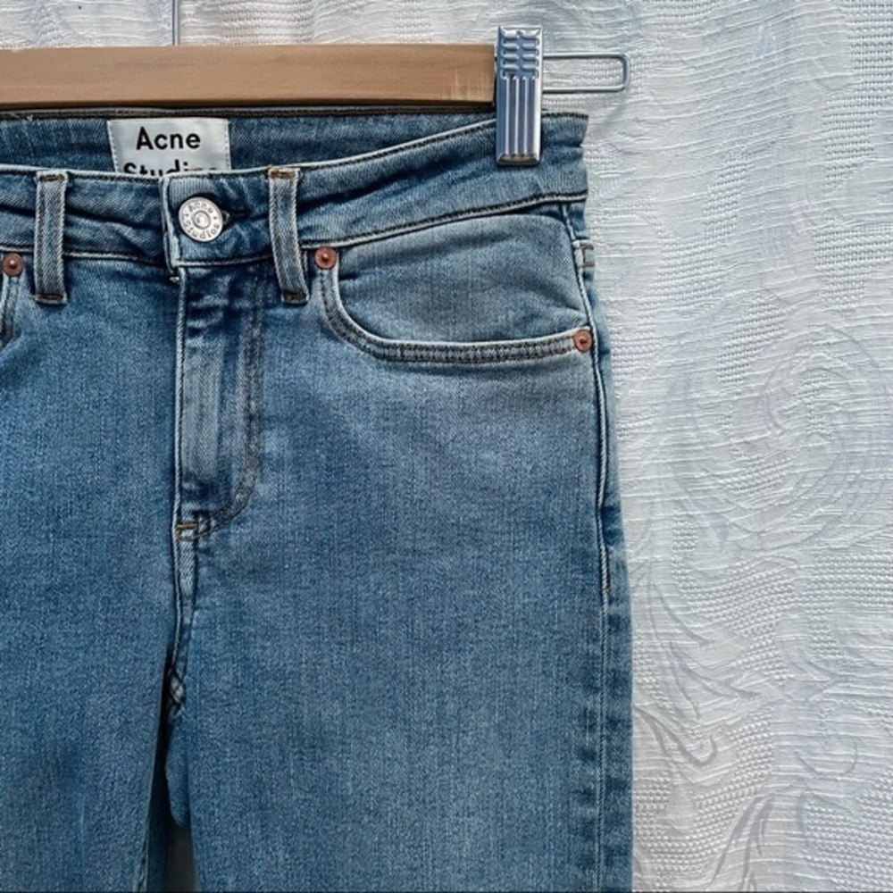 Acne Studios Skinny 5 Midrise Jeans in Vintage Wash - Picture 6 of 8
